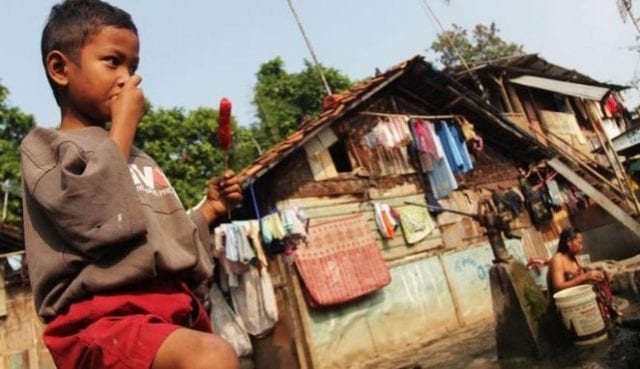 Kemiskinan Menurun Lagi Oleh Sukamdi Pusat Studi